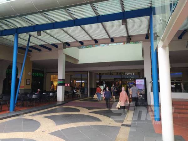Pusat membeli belah berhampiran One Utama turut lenggang Pusat membeli belah berhampiran One Utama turut lenggang