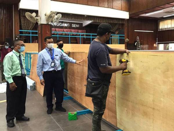Katil klinikal di PKRC Gelanggang Seni ditambah