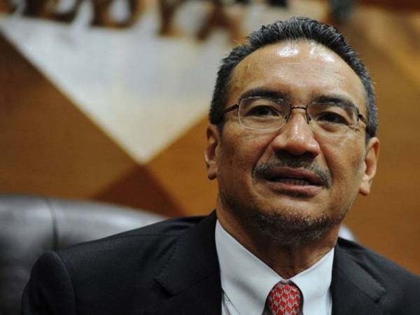 Hishammuddin jalani kuarantin, kontak rapat kes positif Covid-19