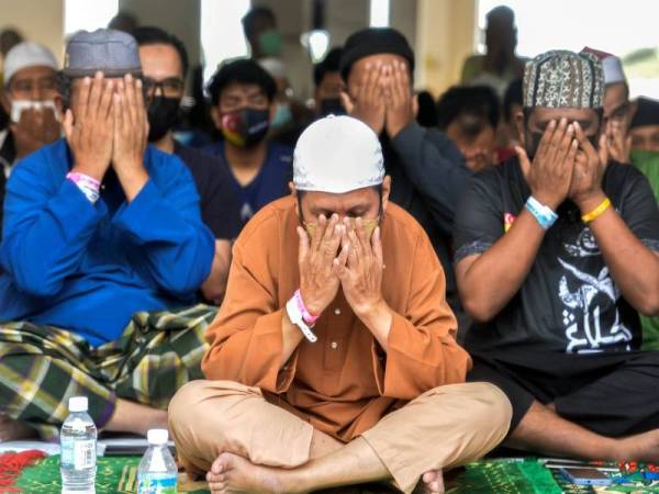 Petugas PKRC MAEPS 2.0 terap aura positif