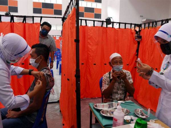 Malaysia antara negara terpantas vaksinasi penduduk: PM Malaysia antara negara terpantas vaksinasi penduduk: PM
