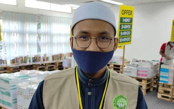 Kanak-kanak divaksin, reaksi ibu bapa bercampur baur