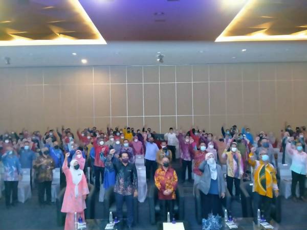 Perak bimbang sekolah kembali ditutup Perak bimbang sekolah kembali ditutup