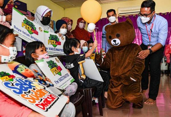 Lebih1.2 juta kanak-kanak di Malaysia terima vaksin Covid-19 Lebih1.2 juta kanak-kanak di Malaysia terima vaksin Covid-19