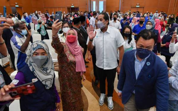 ‘Ada masa seminggu lagi, masih sempat untuk terima dos penggalak’ – KJ ‘Ada masa seminggu lagi, masih sempat untuk terima dos penggalak’ – KJ