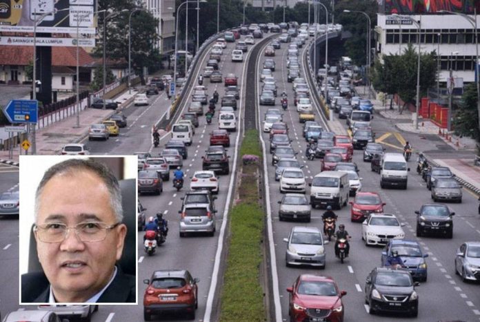 Bajet 2023: Kerajaan disaran hapus cukai jalan kenderaan