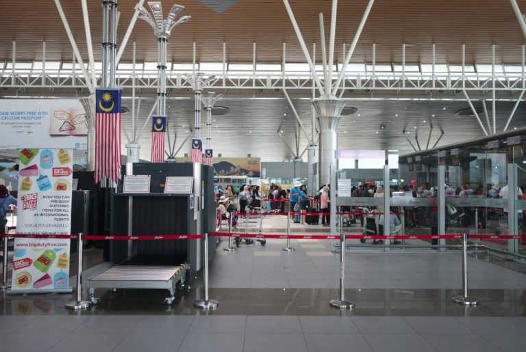 Sabah wajibkan ujian Covid-19 untuk pengembara dari China Sabah wajibkan ujian Covid-19 untuk pengembara dari China